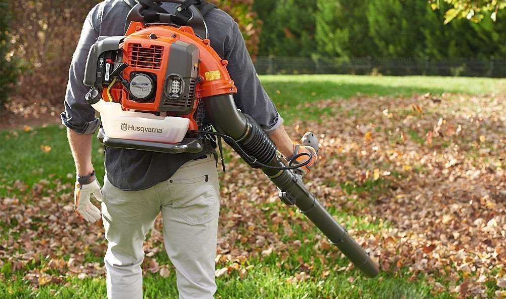 Why Is It Advantageous To Choose Backpack Leaf Blowers?